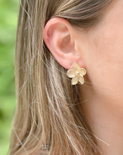 Non-Tarnish Gold Spring Flower Earrings