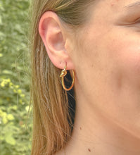 Non-Tarnish Knotted Hoops